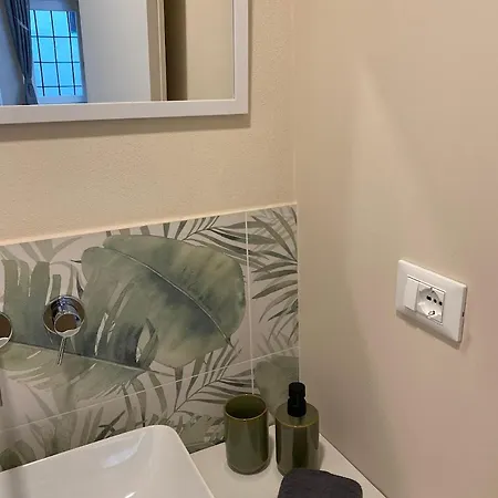 Maschera Di Ferro In Centro Storico