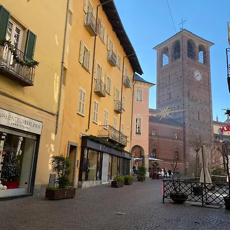 Lägenhet Maschera Di Ferro In Centro Storico