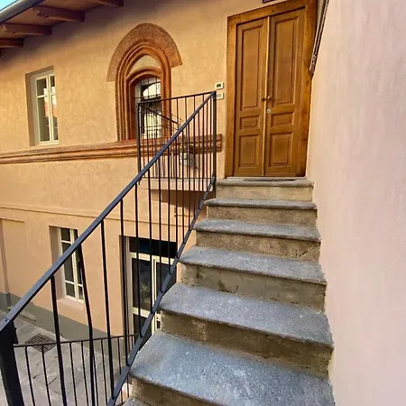 Maschera Di Ferro In Centro Storico