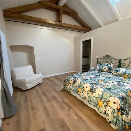 Maschera Di Ferro In Centro Storico * Πινερόλο